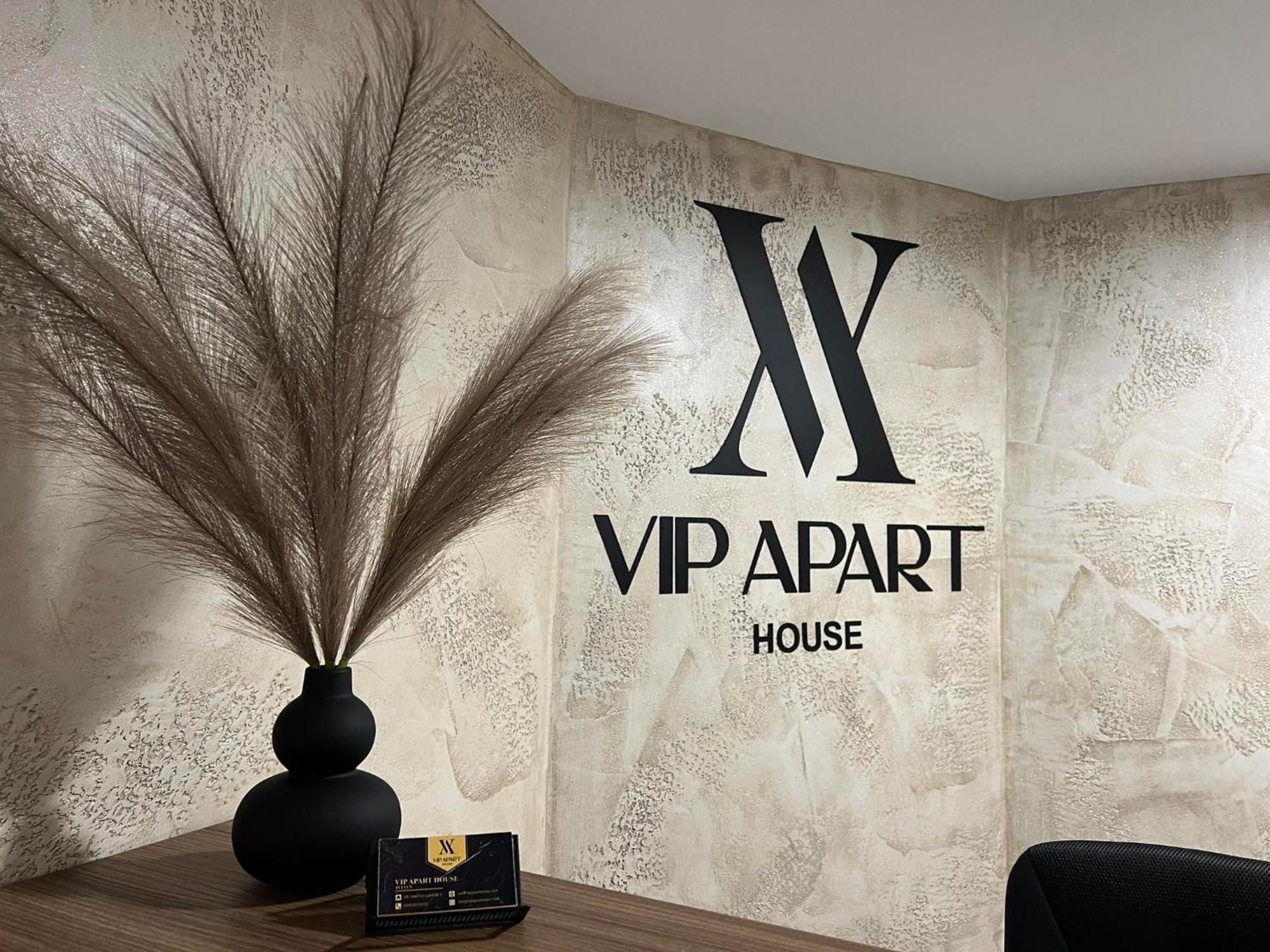 Хотел Vip Apart House Pleven Bagian luar foto