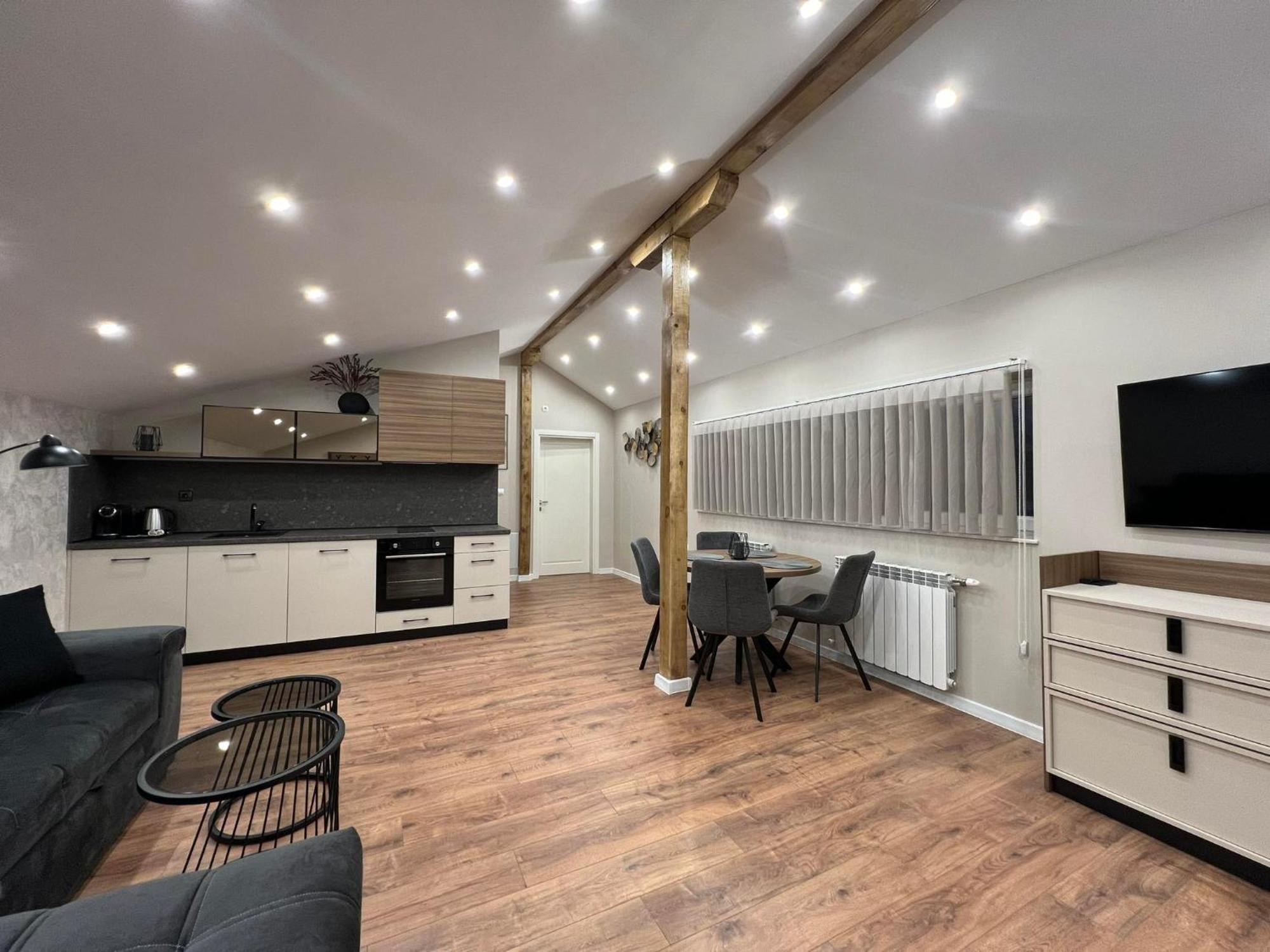 Хотел Vip Apart House Pleven Bagian luar foto