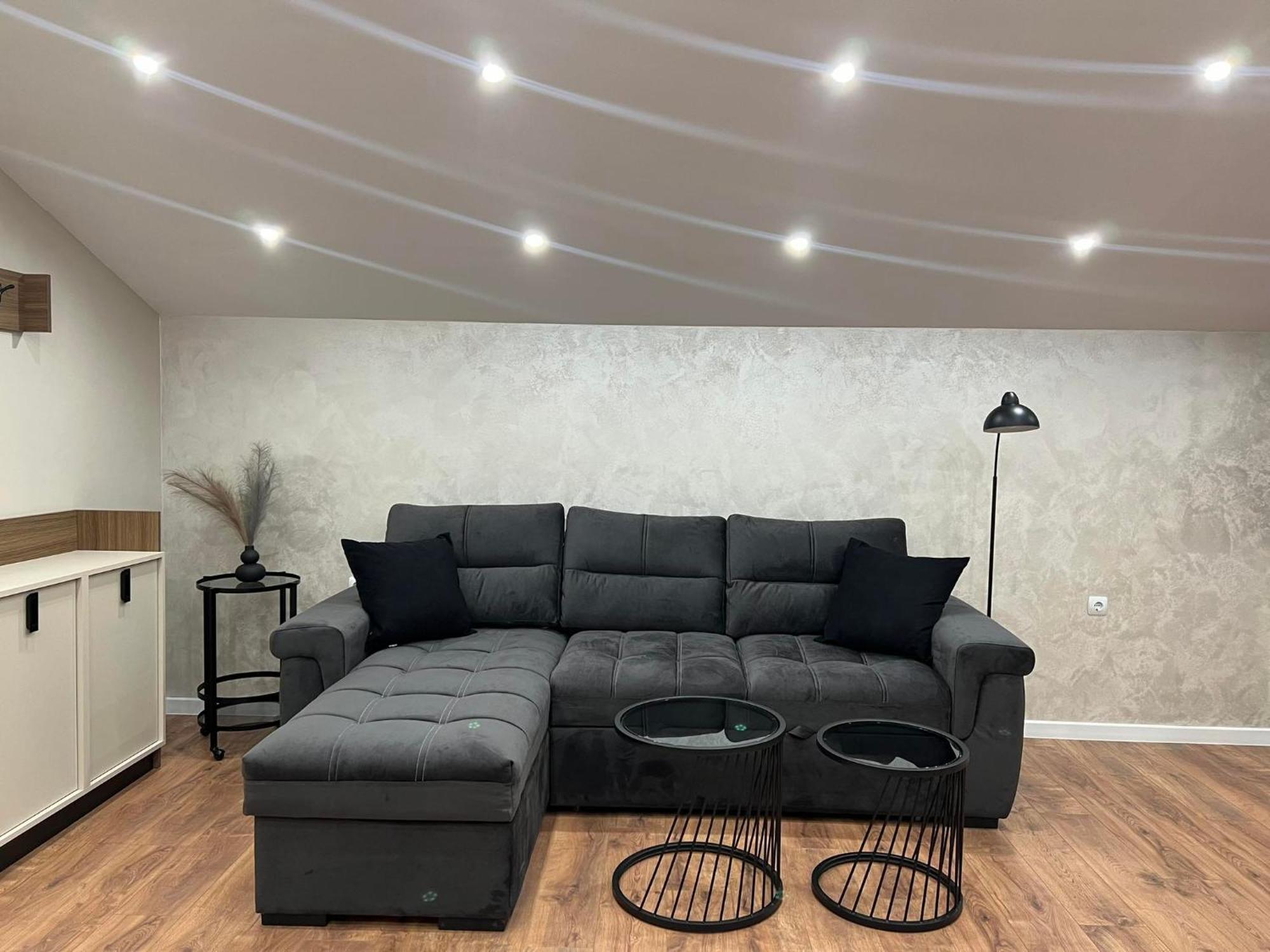 Хотел Vip Apart House Pleven Bagian luar foto