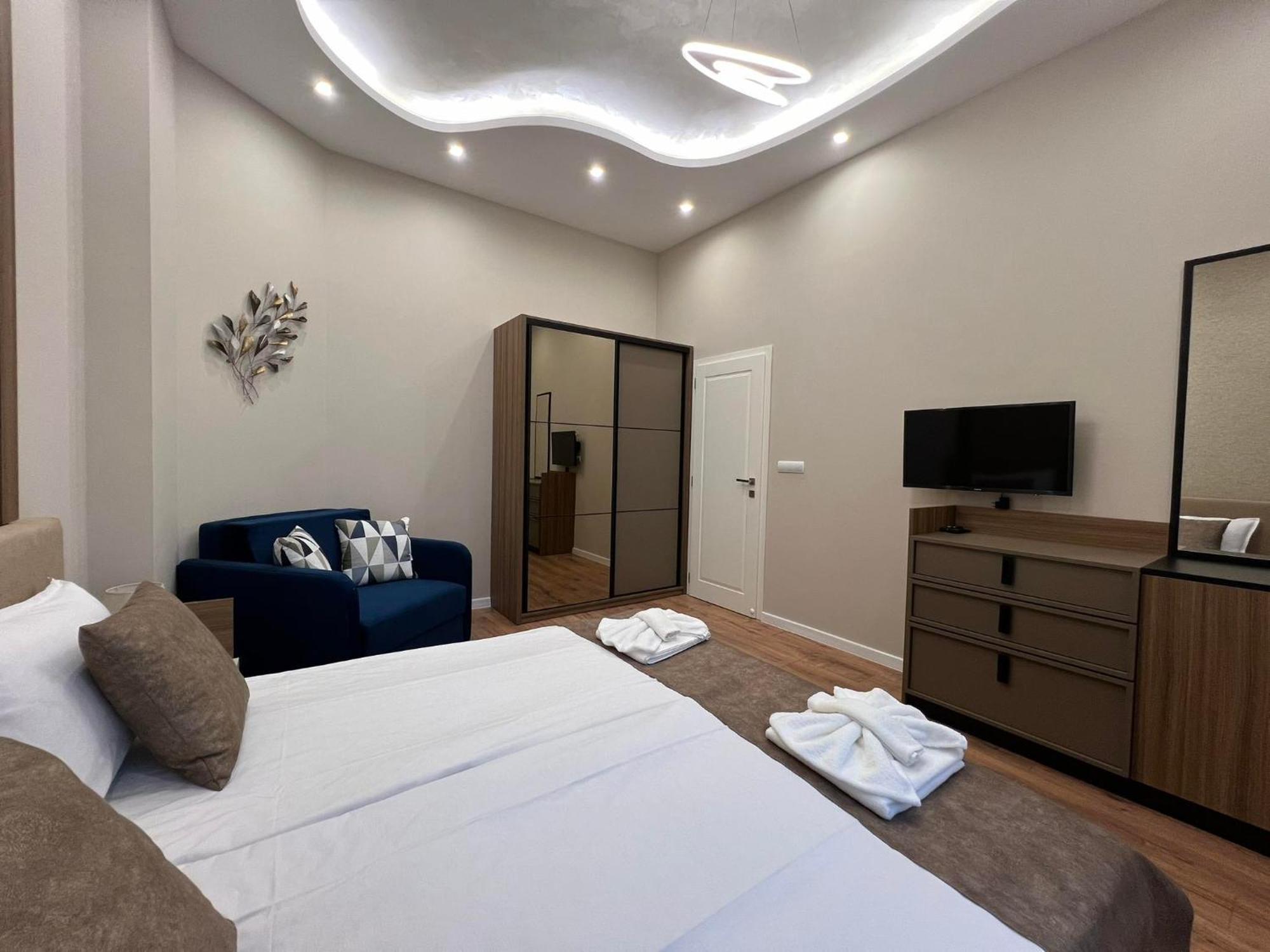 Хотел Vip Apart House Pleven Bagian luar foto